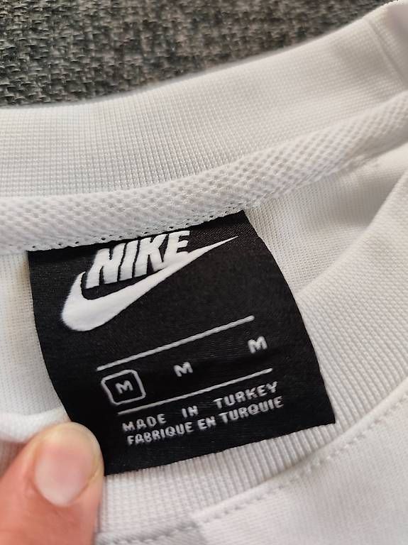 Pulls & Sweat-shirts: Nike Pullover Gr M – D'occasion à Oberkulm par FairTreasures 2