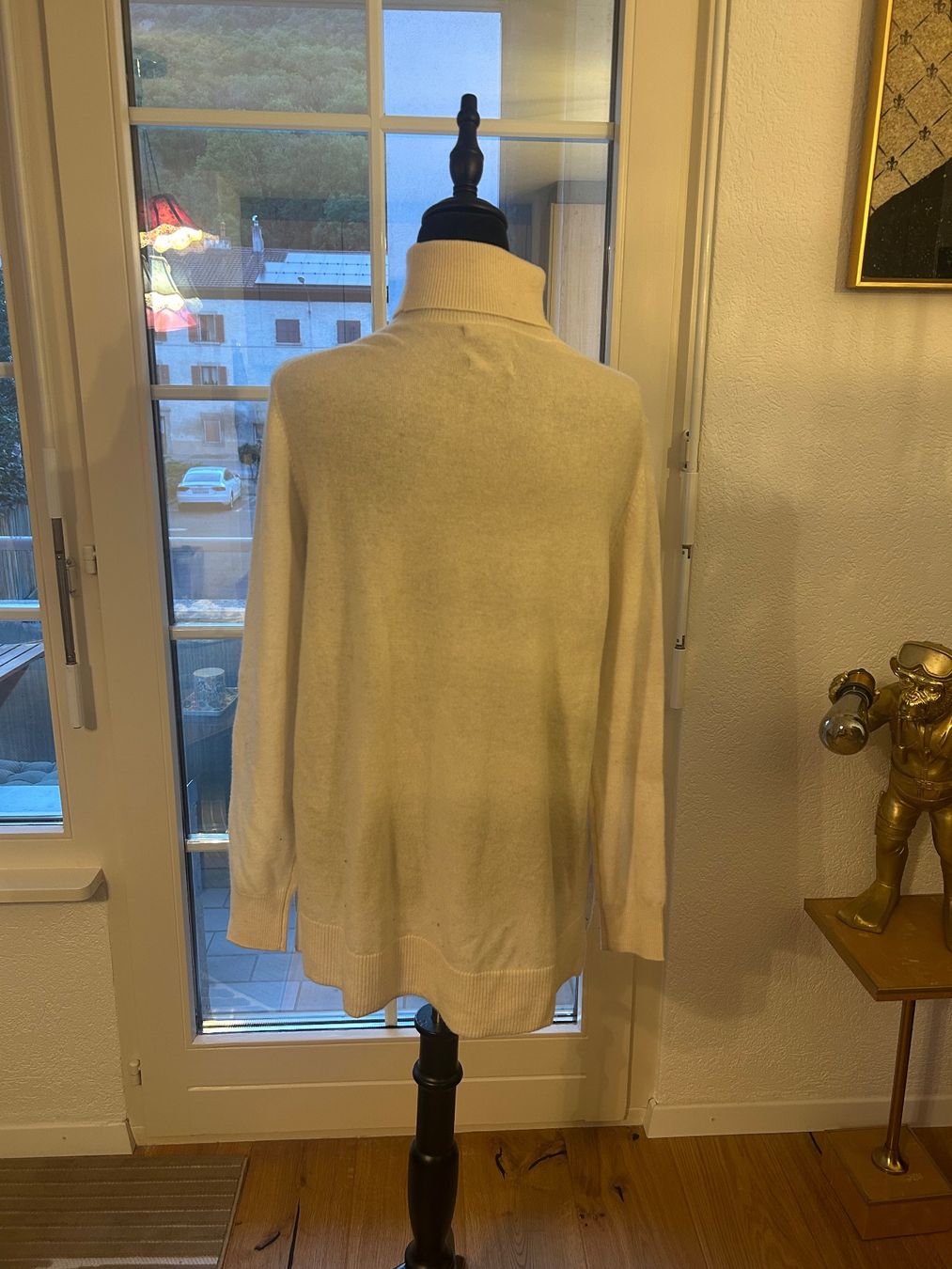 Massimo Dutti Pullover & Sweatshirts: Massimo Dutti pull col roulé – Gebraucht aus Val-d'Illiez von Dombou 2