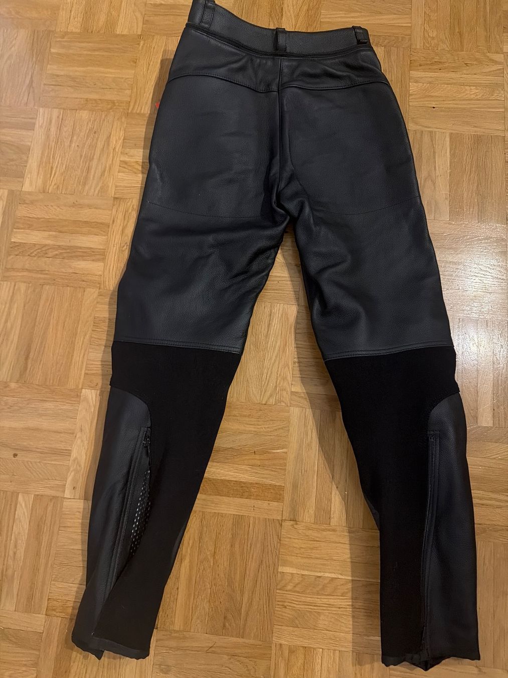 Hosen: PANTALON MOTO EN CUIR DUCATY – Neu (gemäss Beschreibung) aus Brügg BE von traindenuit 2