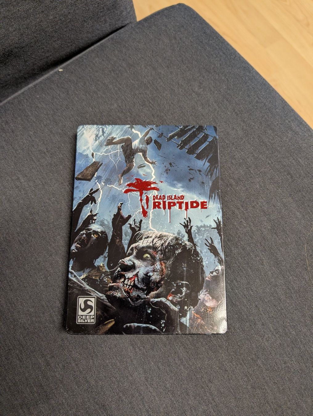 Giochi: dead island riptide steelbook Microsoft Xbox 360 – Usato da Giubiasco venduto da Ticinerd