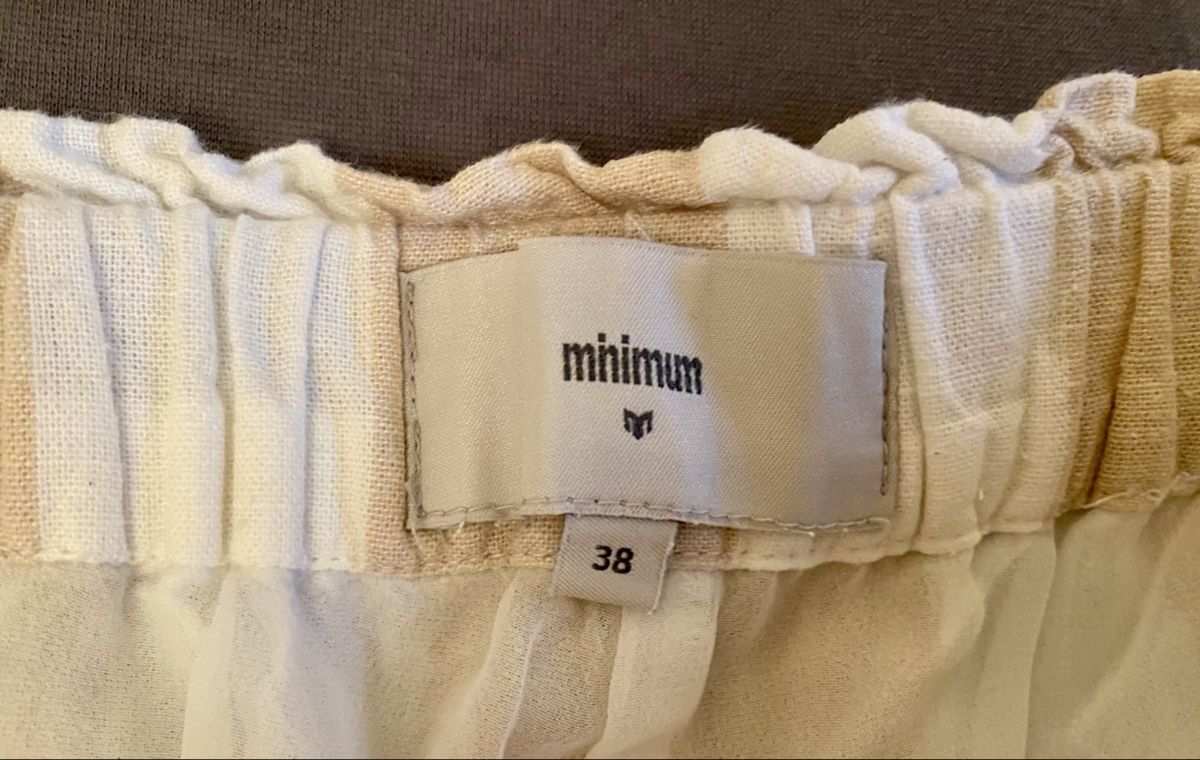 Hosen: SHORTS MINIMUM GESTREIFT – Gebraucht aus Eglisau von Lara0 2
