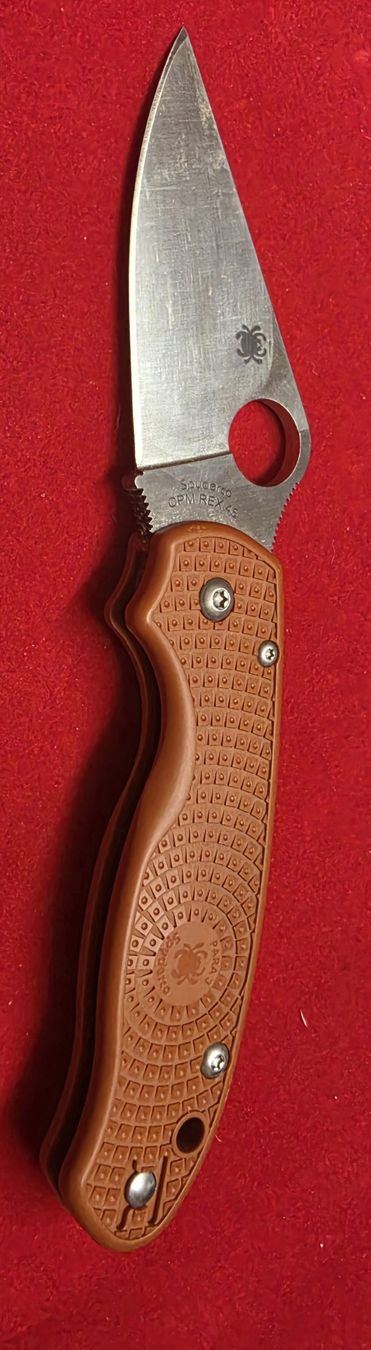 Spyderco Taschenmesser: Couteau Spyderco Para 3 orange – Gebraucht aus Prez-vers-Siviriez von GiovanniTenaglia