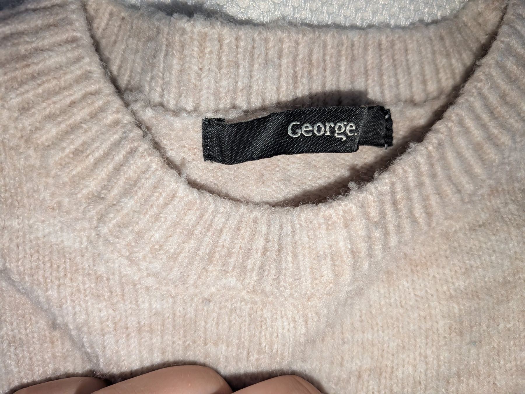 Vestiti & Gonne: Strickkleid beige Schwan Grösse. – Usato da Pfaffhausen venduto da ZwergeUndMehr 1