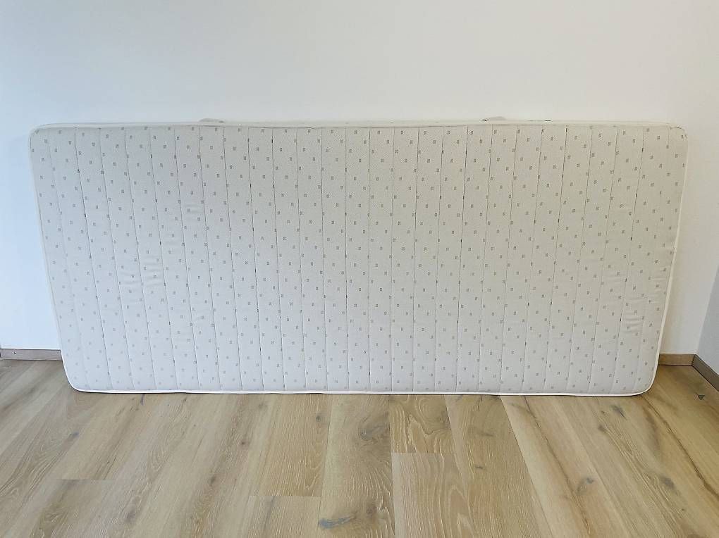 Matelas: Matratze 90x200 – D'occasion à Trimmis par annemarie0804 3