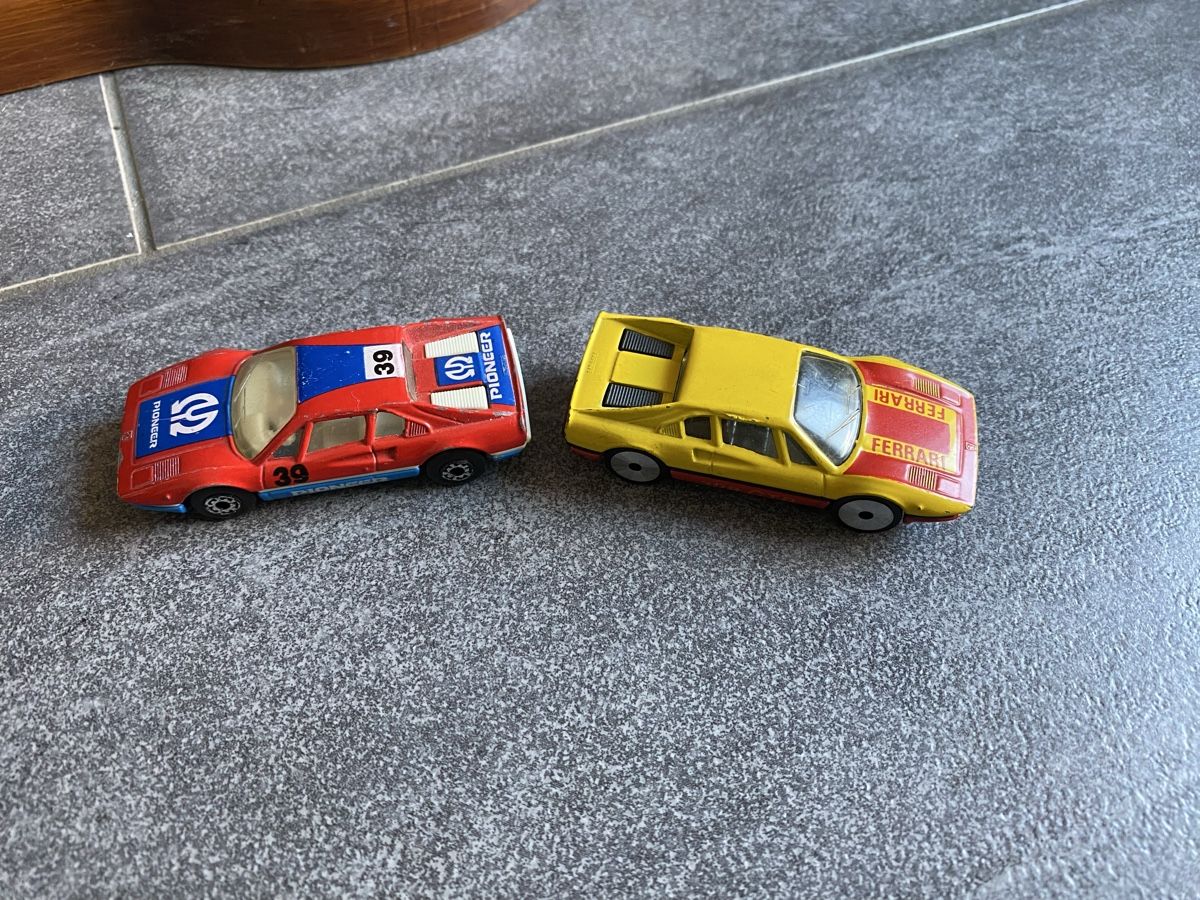 Ferrari Modellautos: Matchbox Ferrari Testarossa + Ferrari 308 GTB  – Gebraucht aus St. Margrethen SG von Alfista_159 6