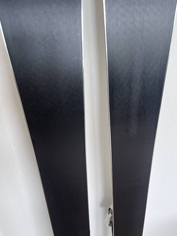 Sci: Damen-Ski Dynamic Night Eve 150 cm inkl. Bindung – Usato da Luzern venduto da flo_db5q 2