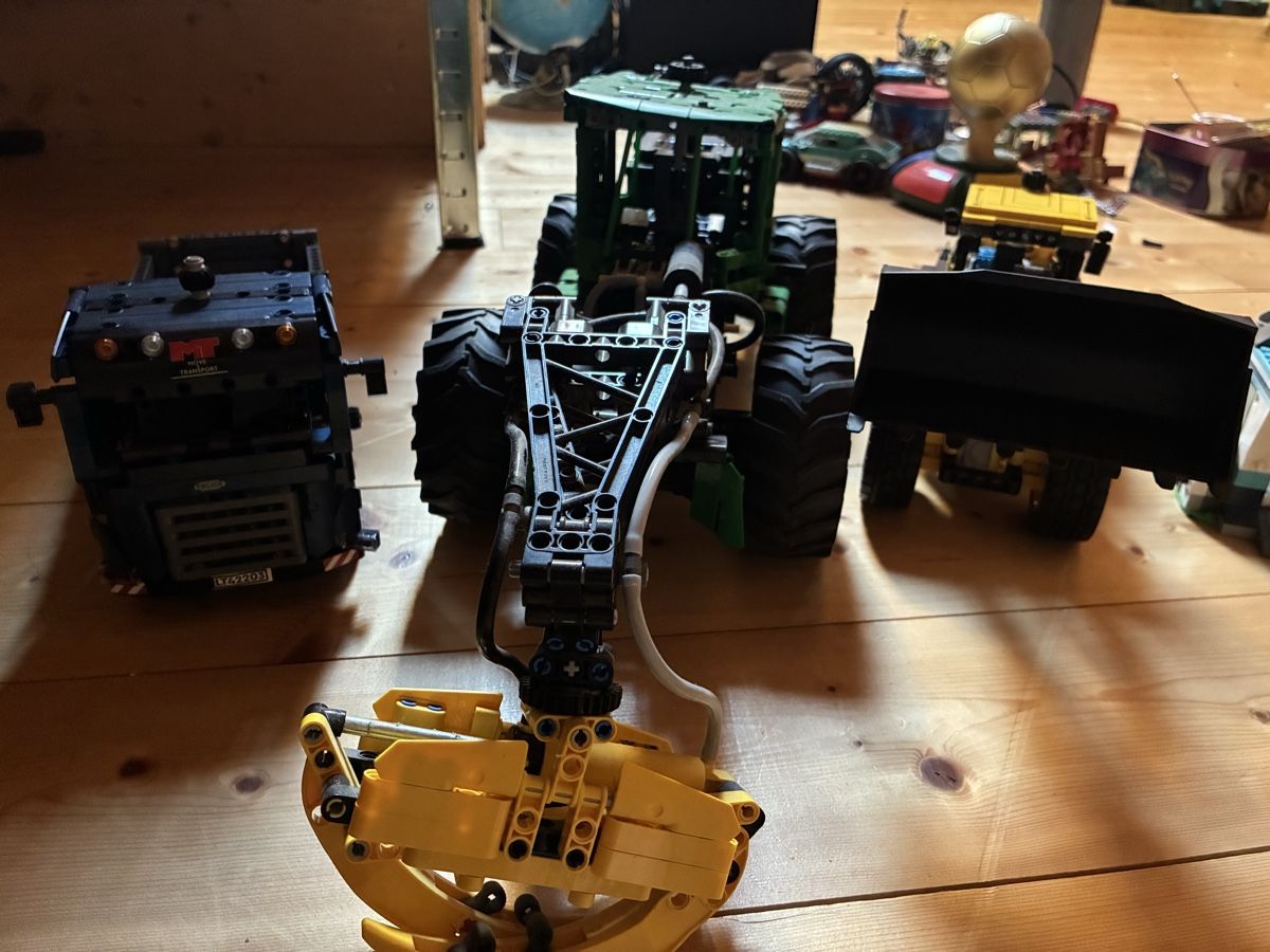 Lego Kit di costruzioni: Vendo collezione LEGO – Usato da Camorino venduto da lep_9wk6 1