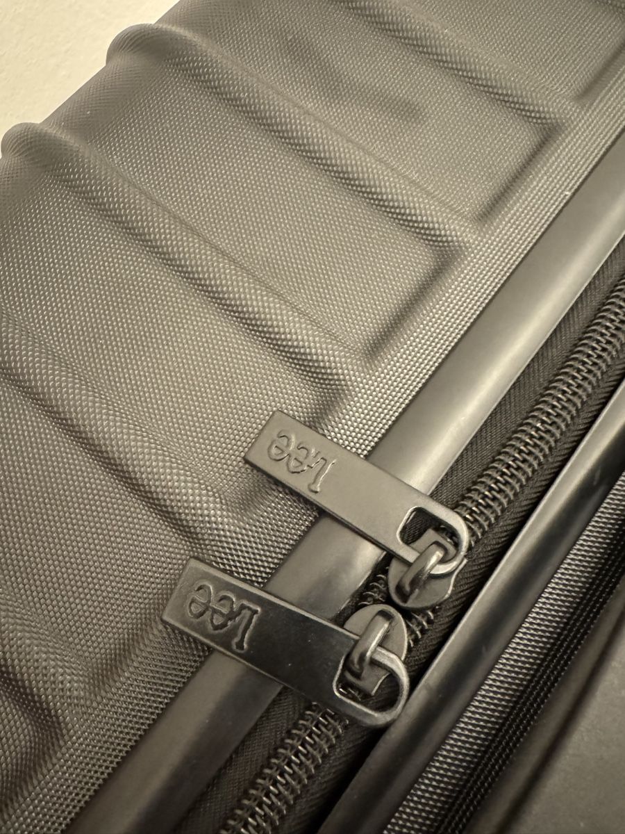 Valises de voyage: Grosser Koffer NP 170.- – D'occasion à Ettingen par LifeArtist 3
