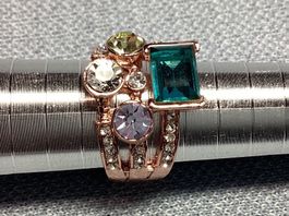 Schöner Ring aus Edelstahl vergoldet (rosegold) mit CZ