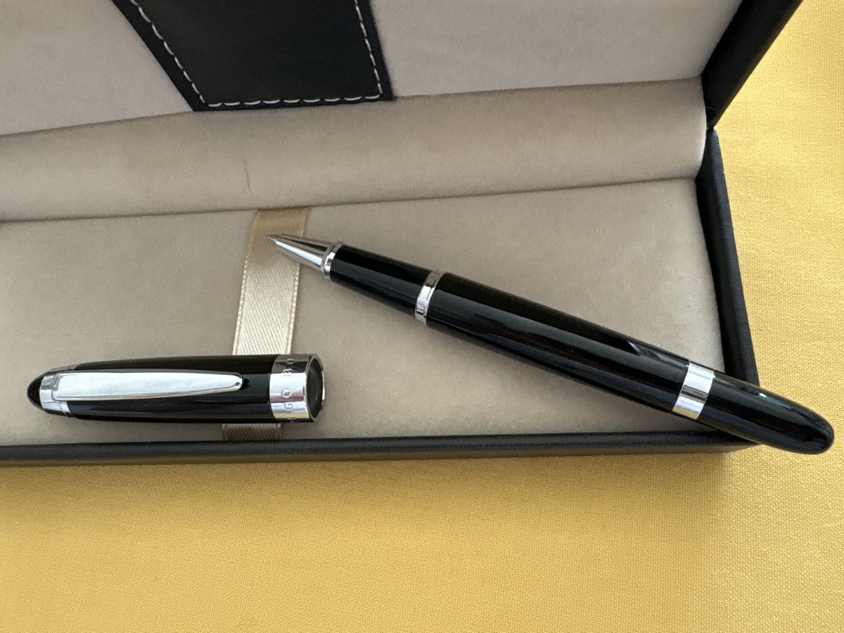 Penna & Evidenziatori: Hugo Boss writing – Nuovo (secondo la descrizione) da Lugano venduto da Edera49