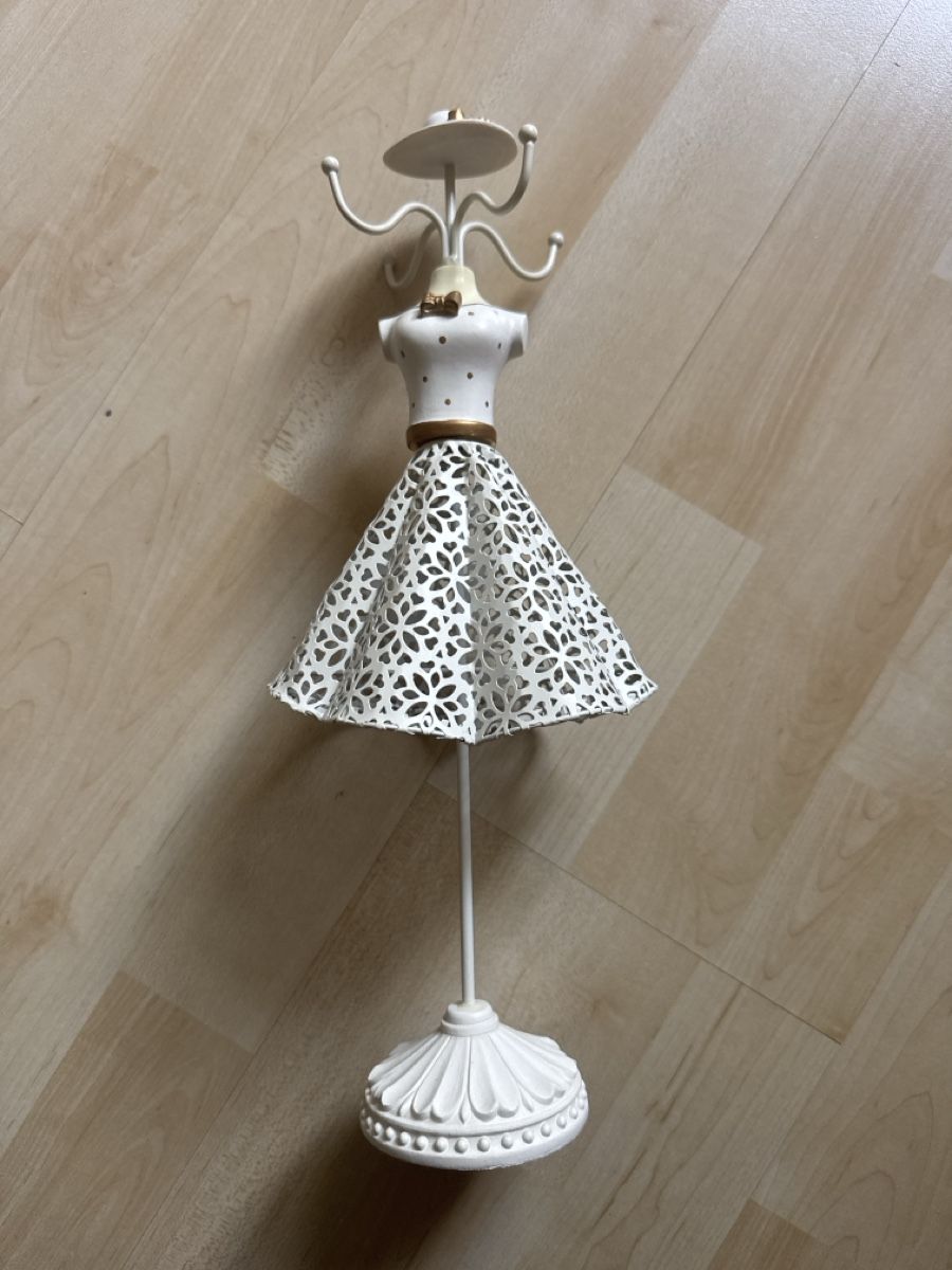 Toutes les décorations: Schmuckständer – Neuf (Voir description) à Rafz par wolfsgirly