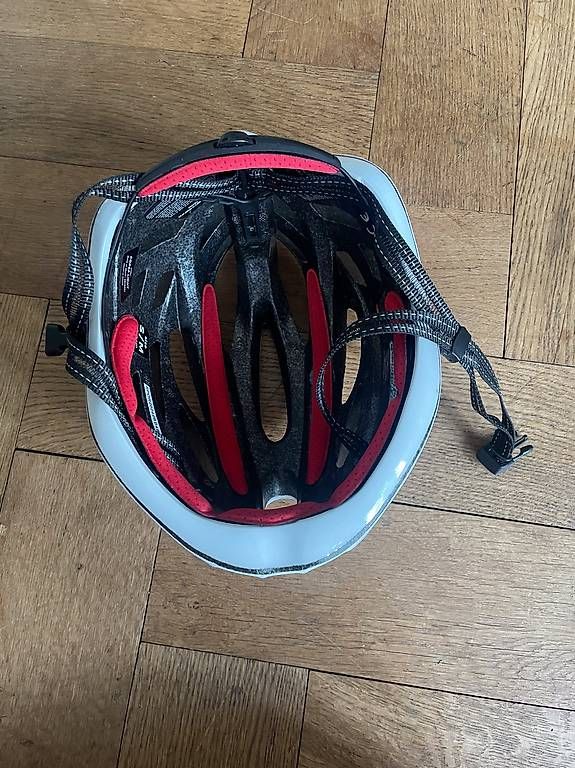 Helme: Velohelm weiss – Neu (gemäss Beschreibung) aus Basel von helger 3