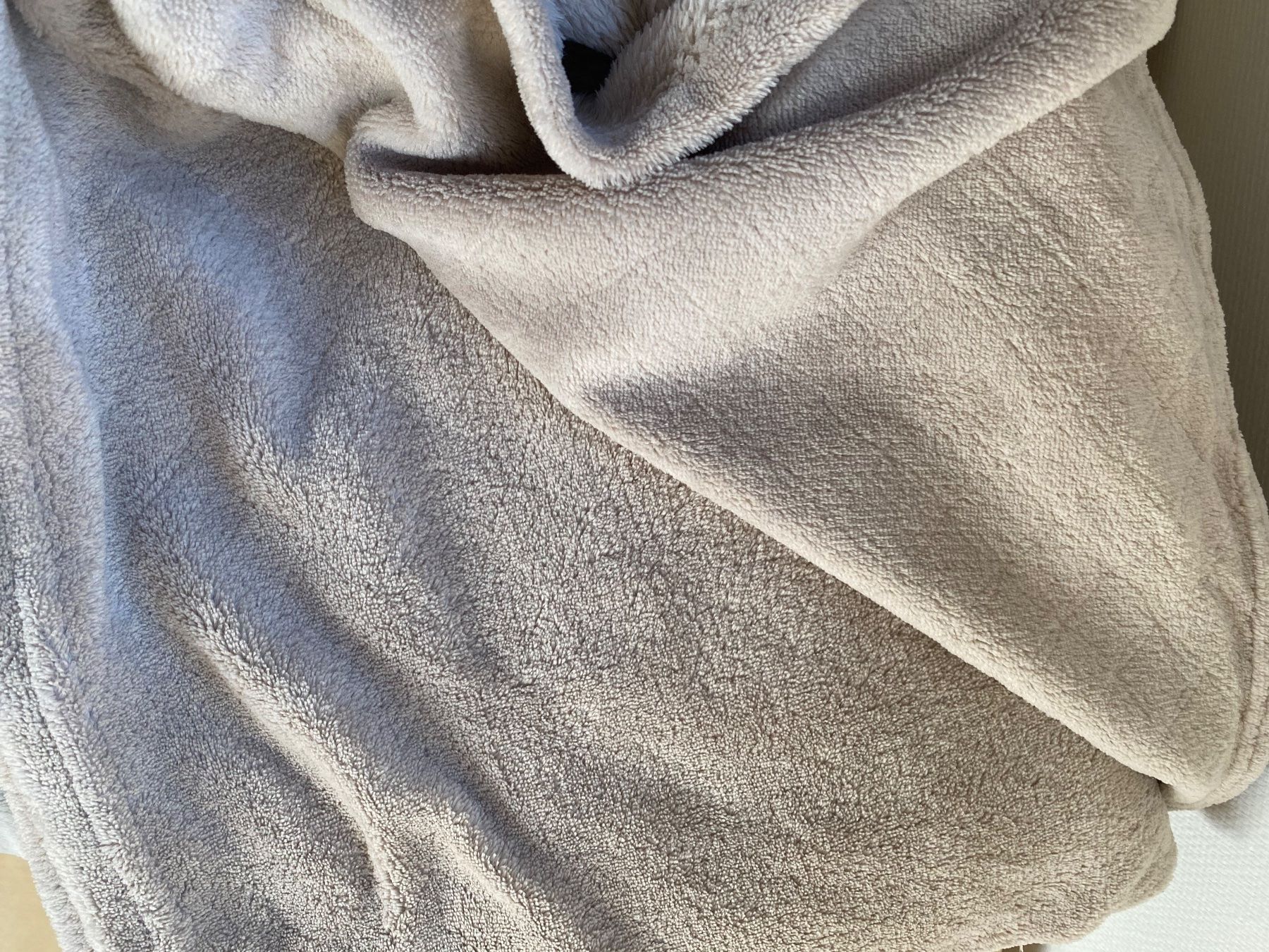 Coop Coperte: 2x Coop Kuscheldecke 130x160 cm – Usato da Einsiedeln venduto da PaedeK84 2