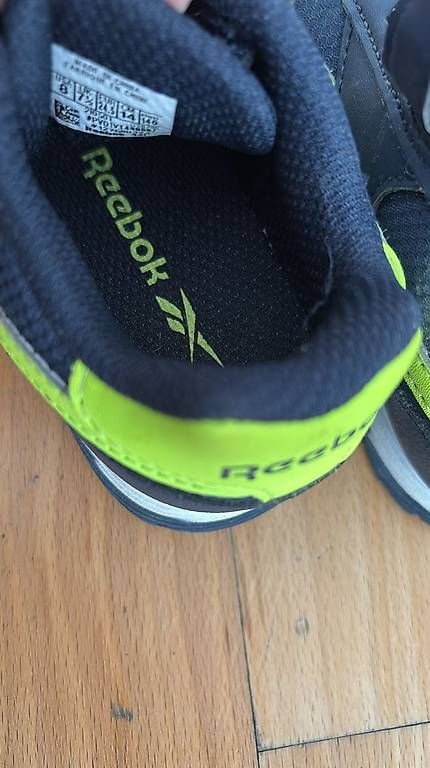 Reebok Scarpe per ragazzi: Reebok Kinder Sneaker Schuhe 24.5 – Usato da Herisau venduto da Ausserrhodner 2