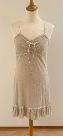 Romantisches Kleid - hell beige - Grösse M