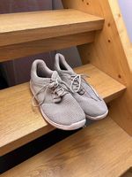 Sneakers Grau Grösse 43