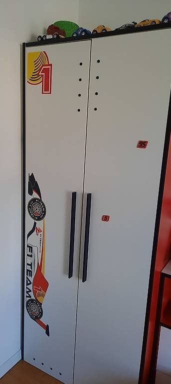 Armoires: Armoire et commode formule 1 – D'occasion à Marin-Epagnier par Crac34