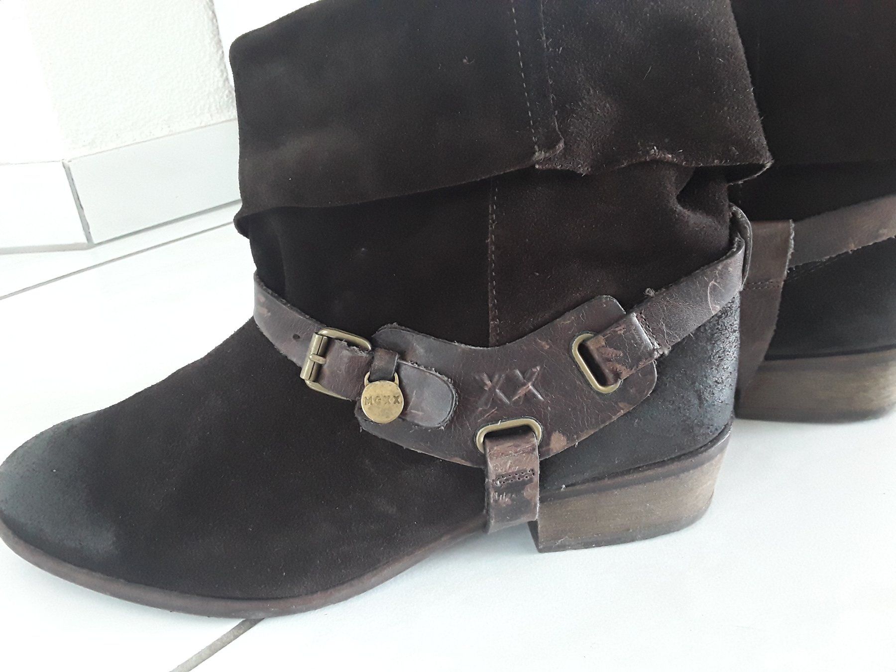 Mexx Damenschuhe: Neuw. coole  MEXX Stiefeletten Gr.39 – Gebraucht aus Heimberg von Samprof