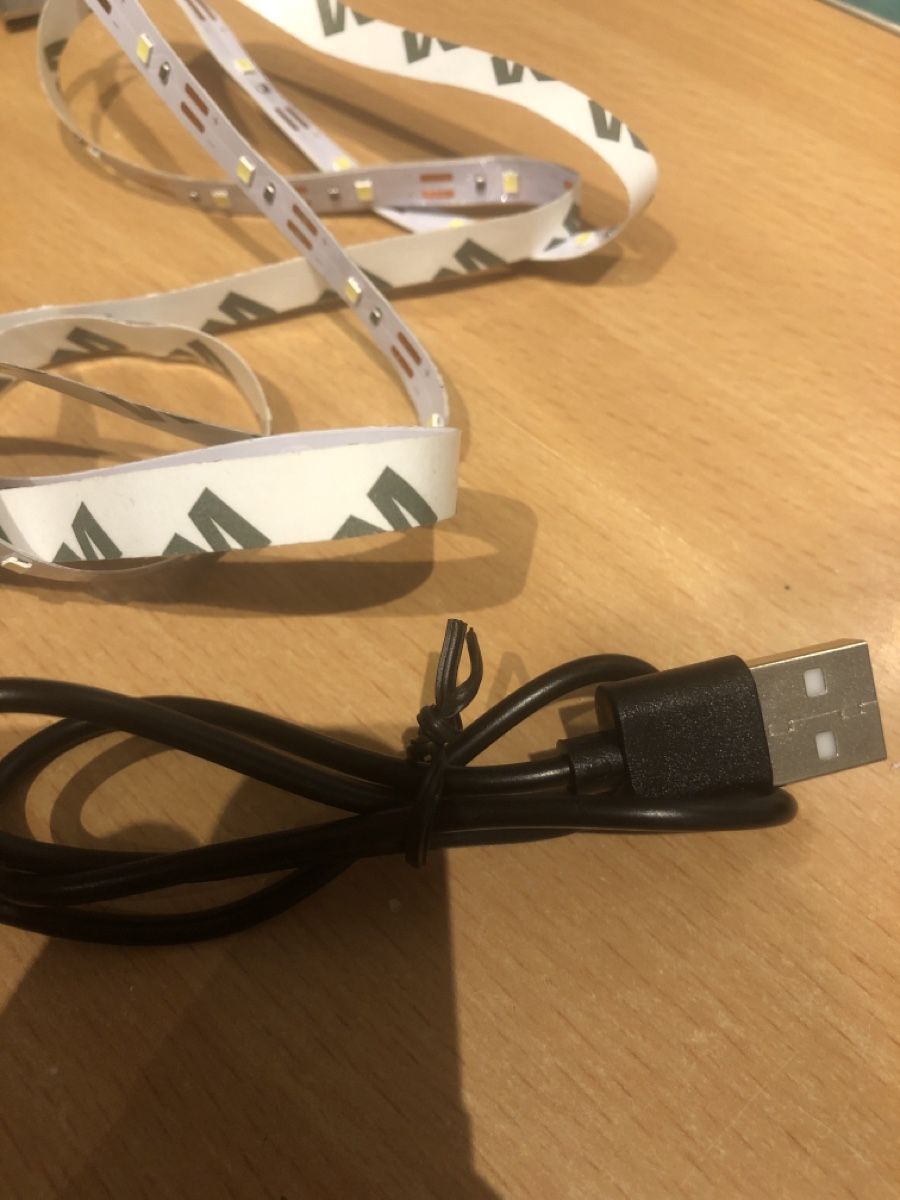 Lampen: Bande LED 1M autocollante 5v usb – Neu und originalverpackt aus Noville von Berlusconi55 1