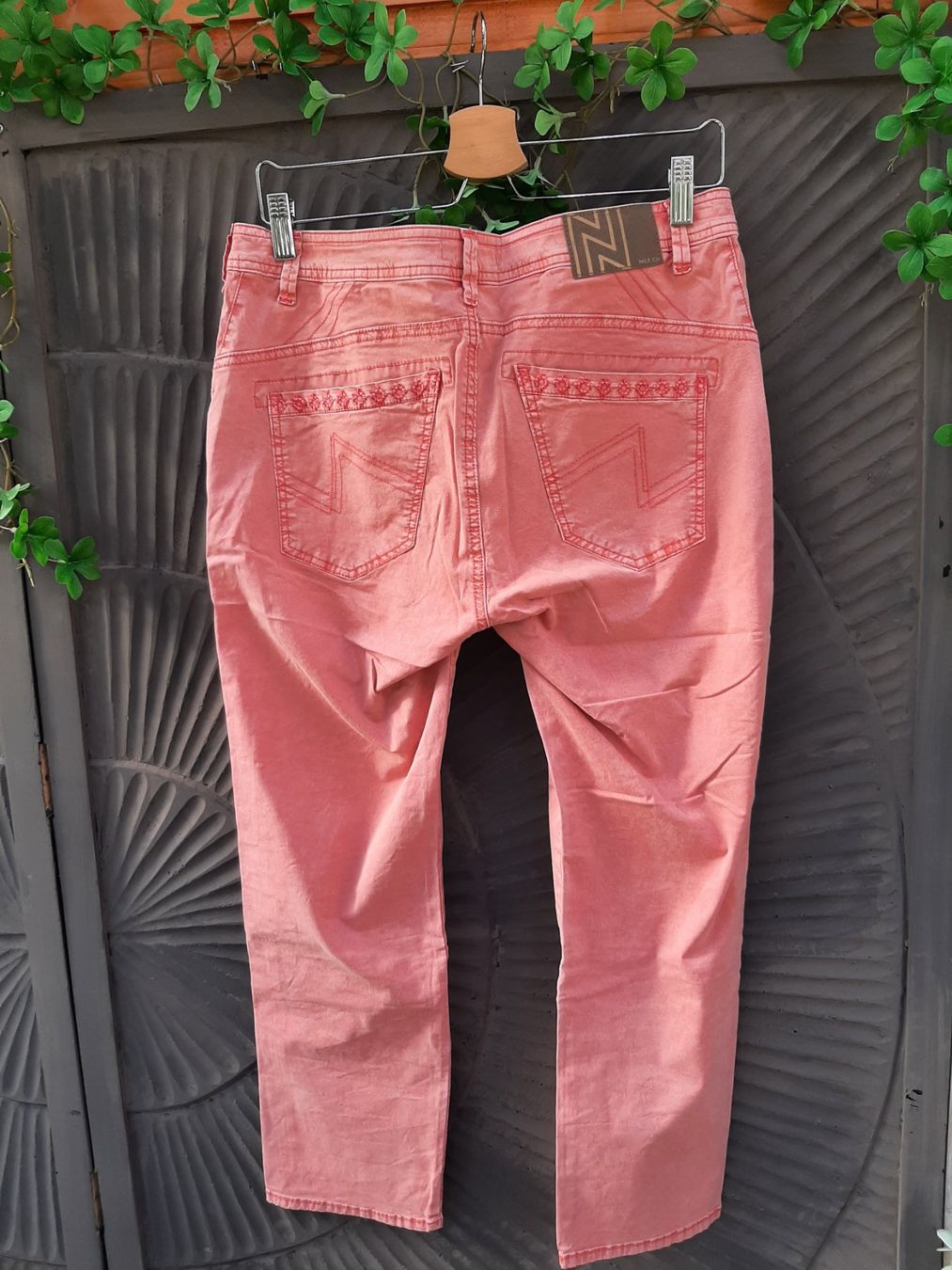 Nile Pantaloni: Nile Korall 3/4 Capri Hose M – Usato da Bern venduto da Preloved_NILE_4.Sale 4