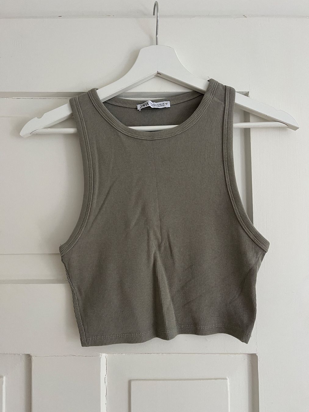 Zara Tops: Zara Tanktop Damen Gr. M Anthrazit – Gebraucht aus Zürich von bretxo