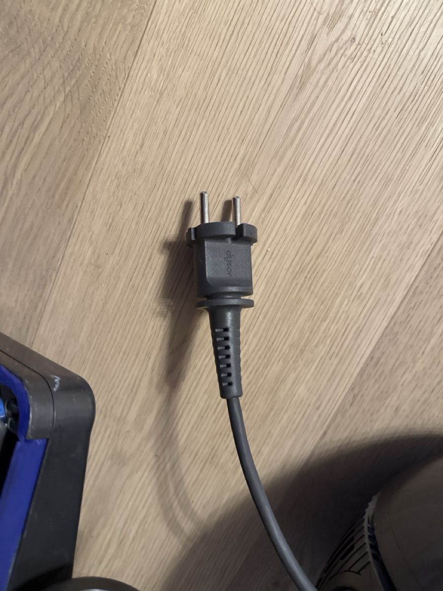 Dyson Aspirapolveri & Accessori: Dyson Cinetic DC52 Allergy Vacuum Cleaner – Usato da Fällanden venduto da sofileinlo 4