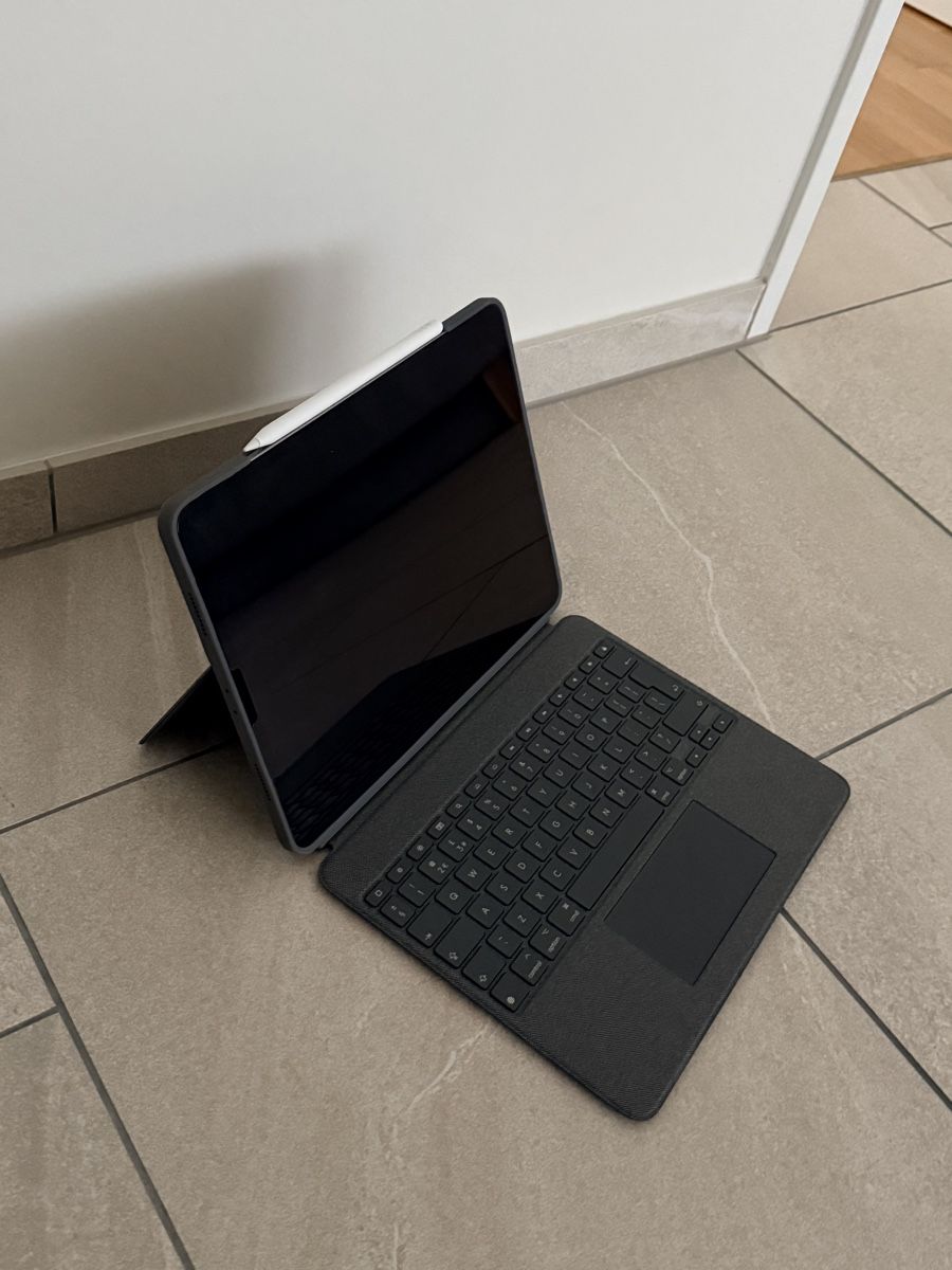Apple Tablet PC: Ipad Pro 12.9 6.Generation – Nuovo (secondo la descrizione) da Leibstadt venduto da Alen-B 1