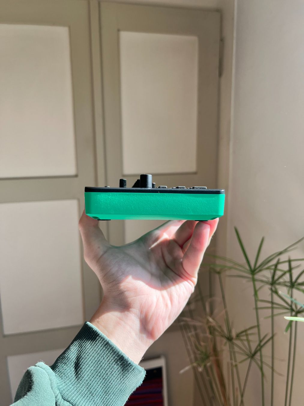 Strumenti musicali: Roland S-1 AIRA COMPACT Tweak Synthesizer – Usato da Bern venduto da kuno.bern 3