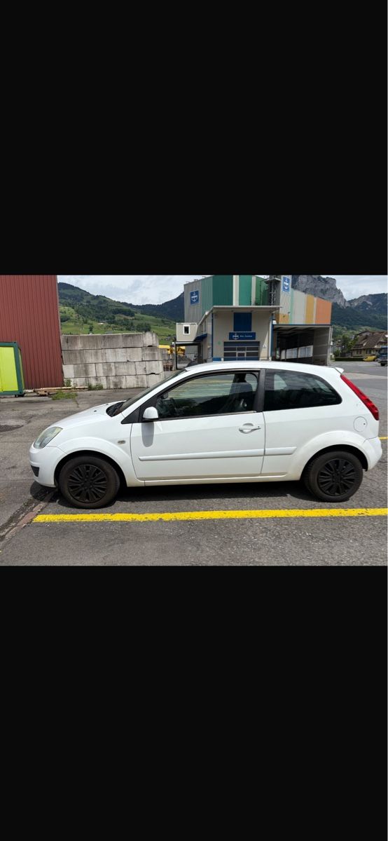 Ford Autos: Ford Fiesta export – Défectueux à Ibach par JellyBeans99 3