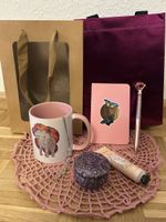 Künstlerisches Geschenkset mit Tasse Elefant
