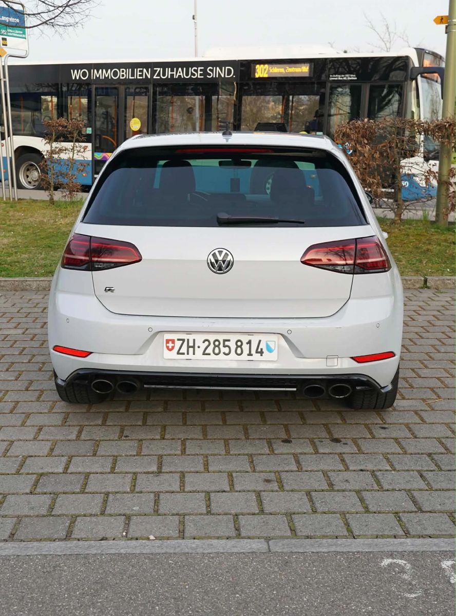 VW Automobili: VW GOLF 7 R – Usato da Fahrweid venduto da Meier-2013 2