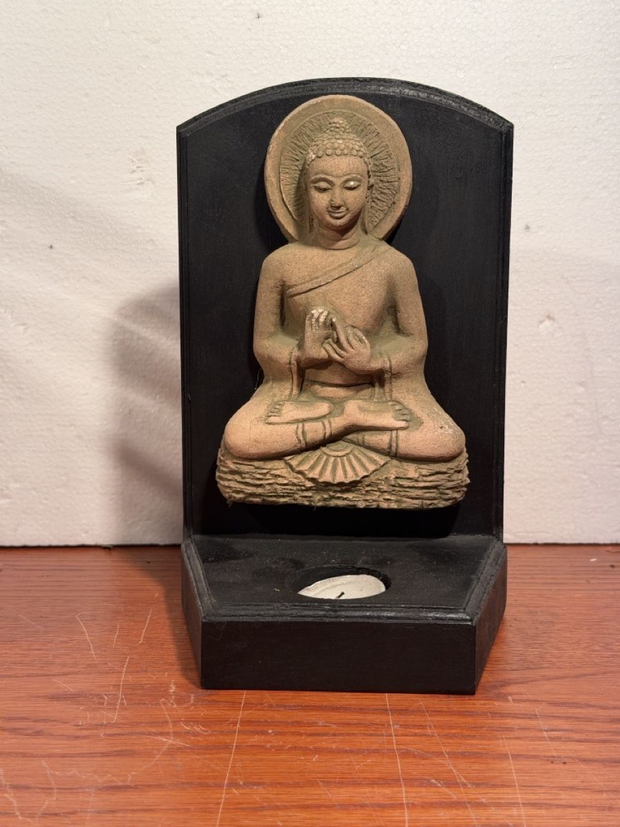 Tutte le decorazioni: Zen Buddhist Statue with Tealight Holder - Peaceful Decor – Usato da Lausanne venduto da vas_mbk2