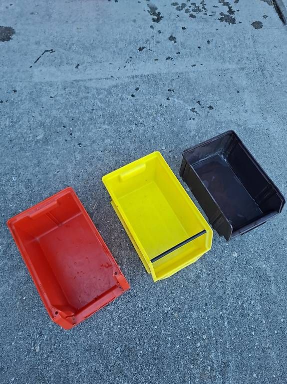 Contenitori & Simili: Sichtlagerkästen – Usato da Utzenstorf venduto da S.Roethlisberger 1