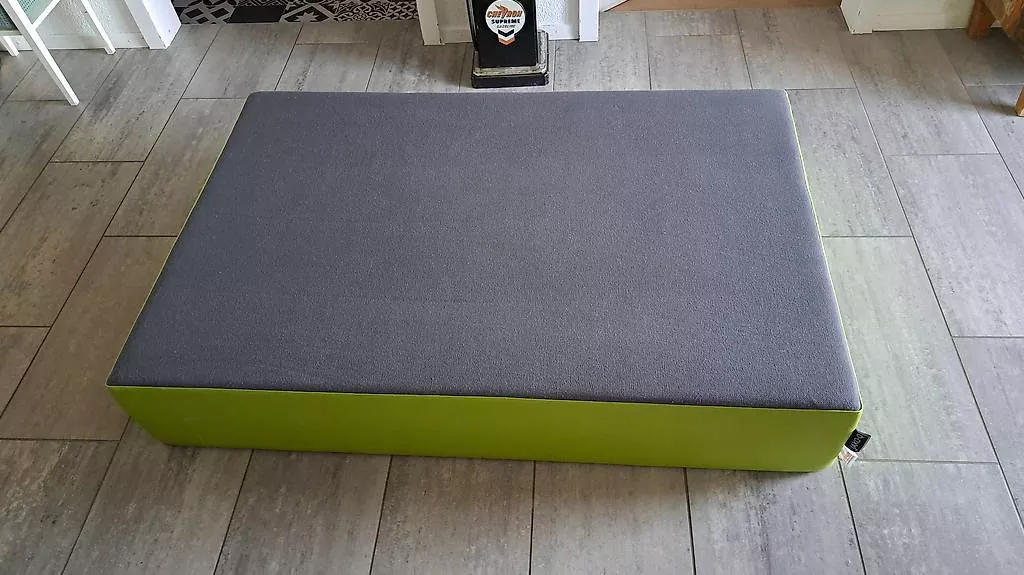Spielmatte: Grosse Hüpfmatte von Jako-O – Gebraucht aus Udligenswil von pablo_picante