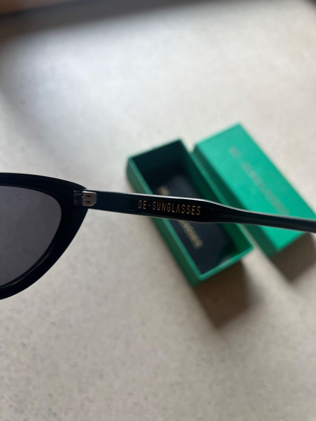 Lunettes & Verres: DE sunglasses Cateye Brille schwarz neu – Neuf (Voir description) à Horgen par Fleurdusel67 4