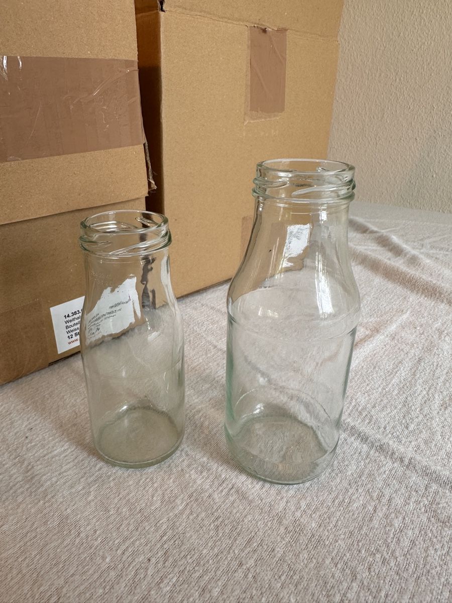 Verres: Blumengläser, Weithalsflaschen – Neuf (Voir description) à Dübendorf par baltistar 1