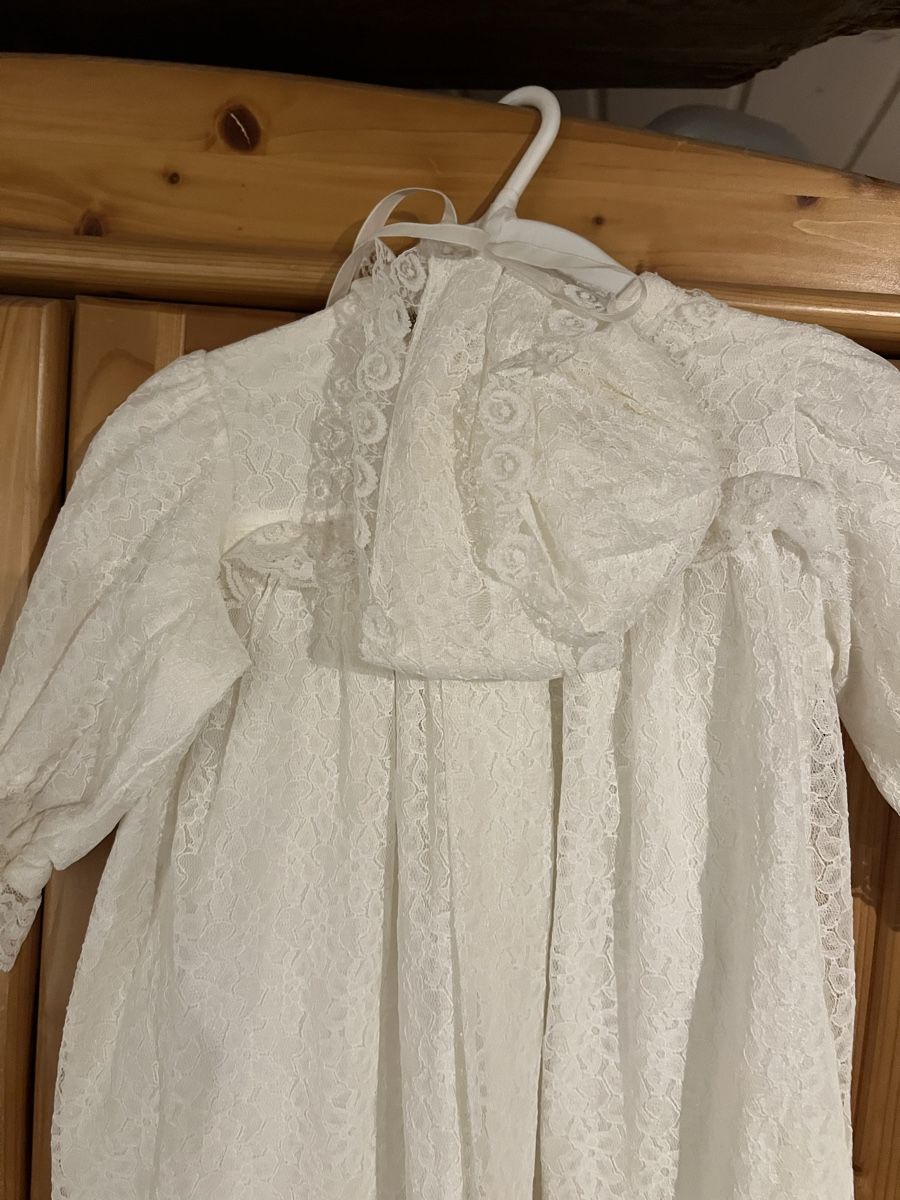 Robes et jupes: Taufkleid – D'occasion à Arboldswil par Floehmi66 2