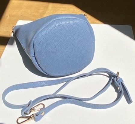 Sacs femmes: NEU SPRINGFIELD Tasche Handtasche blau – Neuf (Voir description) à Fislisbach par KolibriSecondhand 4