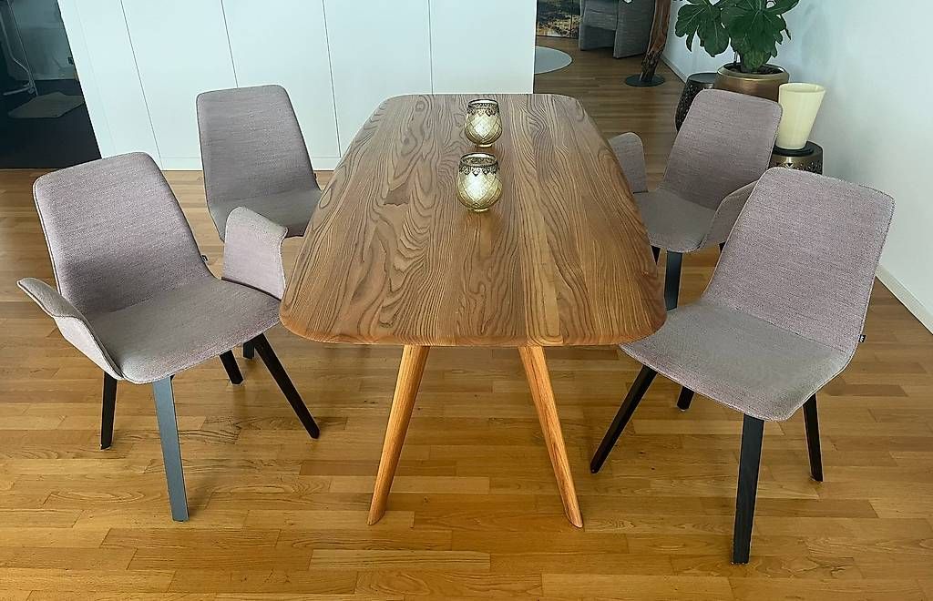 Set di tavolo e panche: Esszimmertisch mit Stühlen (Massivholz v. RESEDA Swiss made) – Usato da Luzern venduto da Wkr