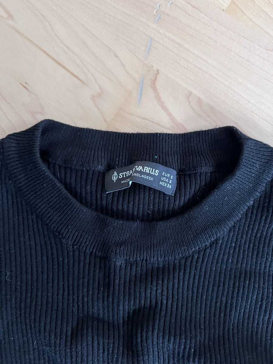 Stradivarius Maglioni & Felpe: Schwarzer Strickpullover von Stradivarius, Grösse S – Usato da Horw venduto da ratta1996