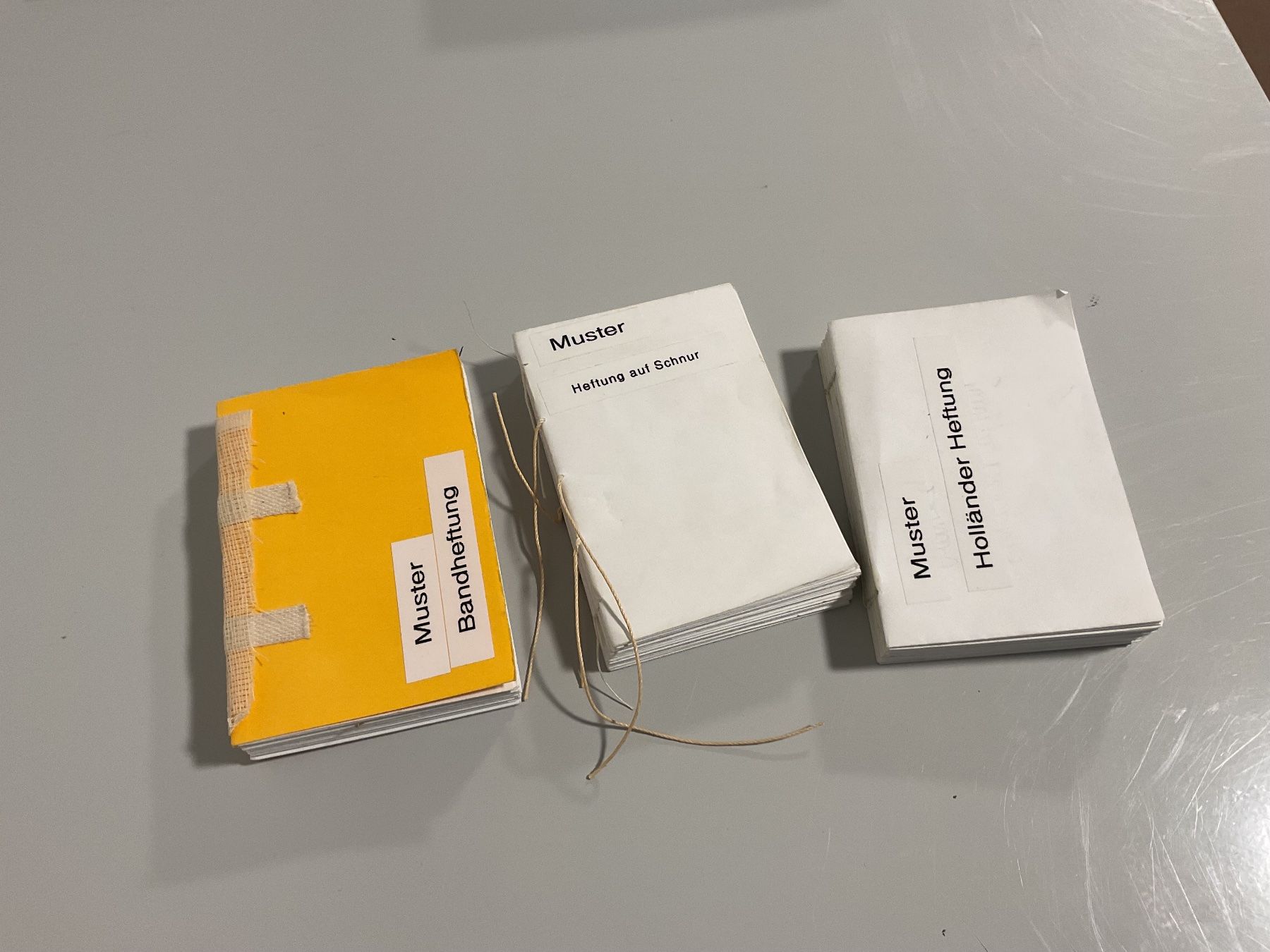Tutti gli attrezzi: Buchbinder Material divers – Usato da Basel venduto da niv_8bnh 1