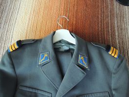 Schweizer Armee Uniformen OBERST im Gst. (Arzt)