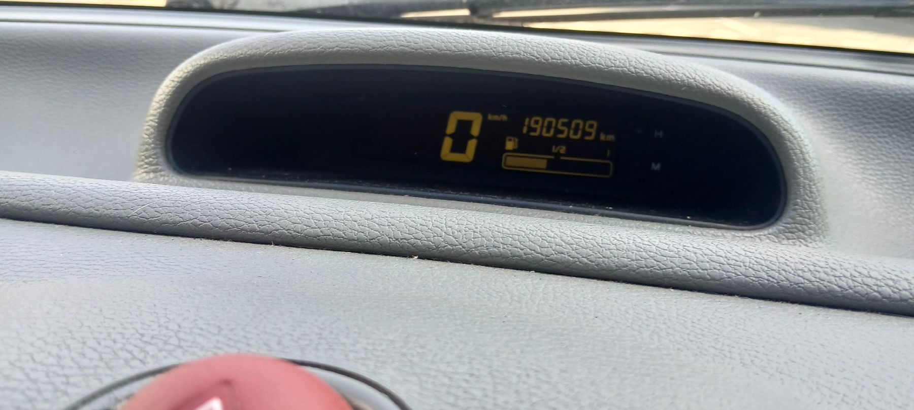 Renault Autos: Twingo 1, 190000km, dès 1chf – Gebraucht aus Blonay von Ignis.parts.ch 4