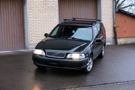 Volvo V70 2.0 Benzin, Schaltgetriebe, AHK, MFK