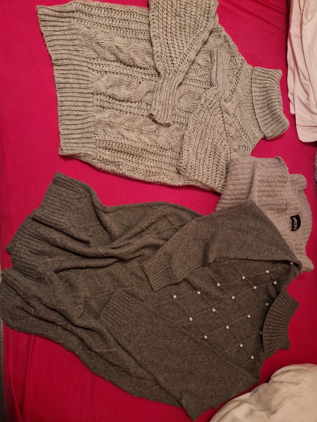 Lotti di vestiti: Strickpullover im Set inkl. schal – Nuovo (secondo la descrizione) da Ebikon venduto da kov_9vqb