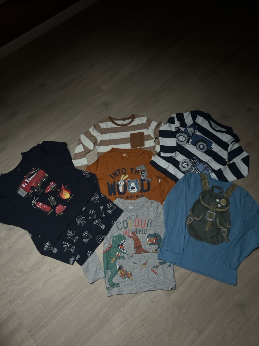 Camicie, T-shirt & Polo: T-Shirt with long sleeves 122 – Nuovo (secondo la descrizione) da Bachenbülach venduto da Dana_Ondrasik