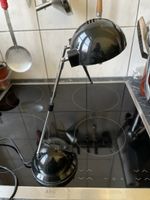 Kleine Nachttisch Lampe voll funktionsfähig schwarz