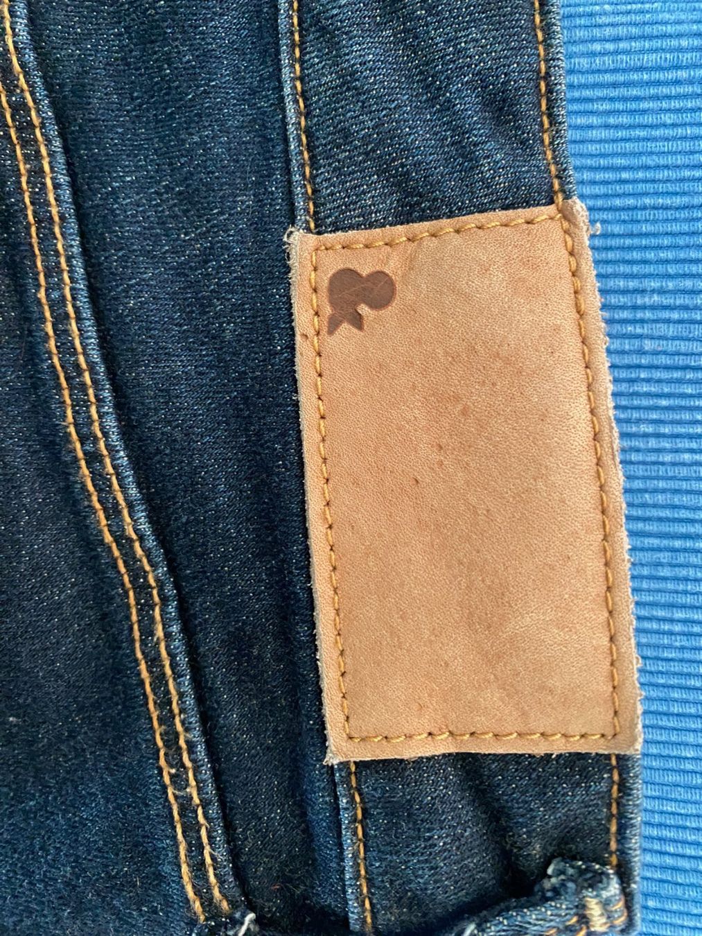 H&M Jeans: H&M Jeans Shorts Grösse 40 – Gebraucht aus Allenwinden von Obalu 2