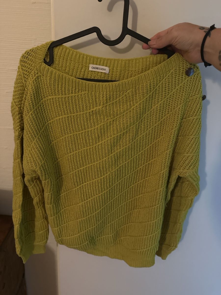 Pullover & Sweatshirts: Pull maille boutons épaule, bon état taille S  – Gebraucht aus Plan-les-Ouates von aur_z5pj