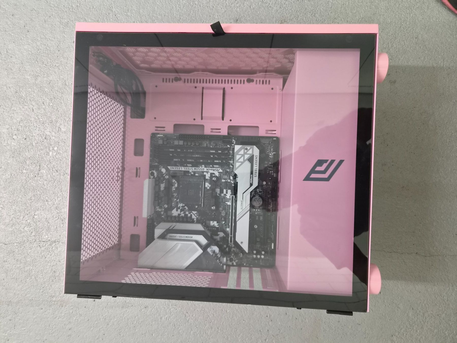 Custodie: Gehaeuse PC rosa – Usato da Domat Ems venduto da tchnesa 6